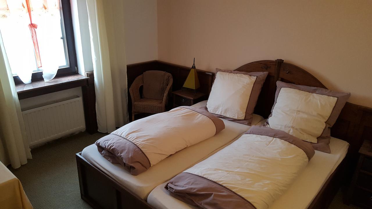 Landhotel Zum Doppeldecker Kirchen  Екстер'єр фото
