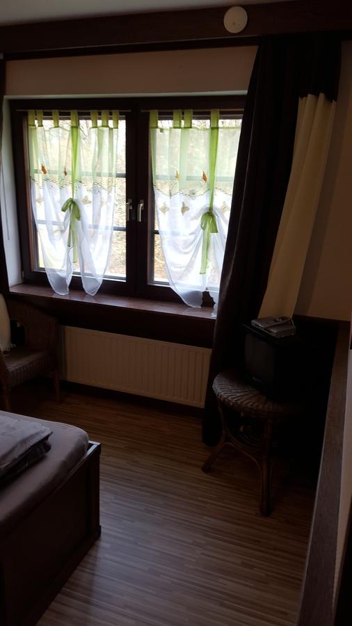 Landhotel Zum Doppeldecker Kirchen  Екстер'єр фото