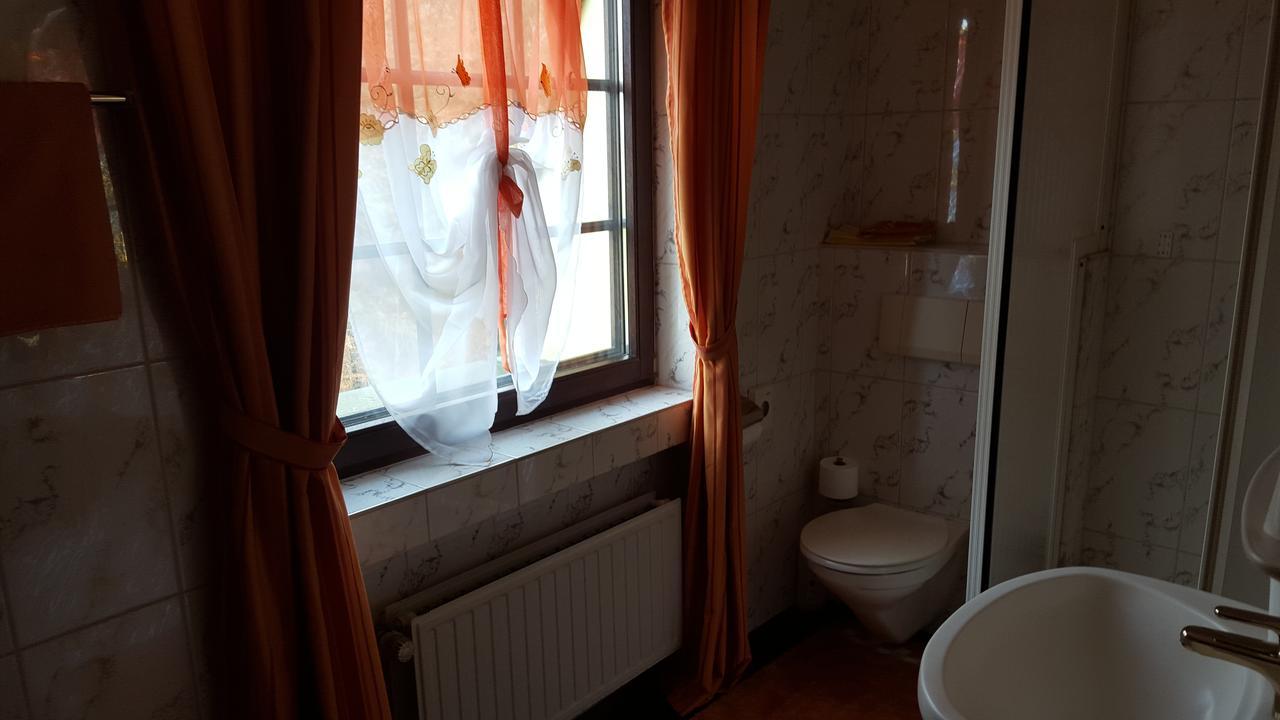 Landhotel Zum Doppeldecker Kirchen  Екстер'єр фото