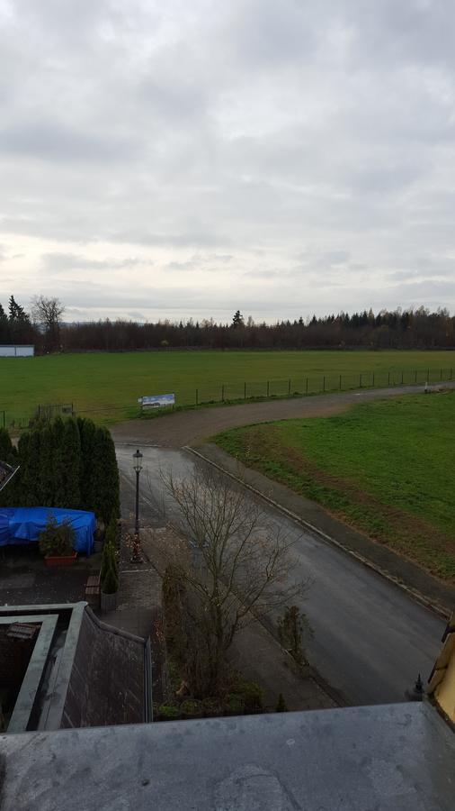 Landhotel Zum Doppeldecker Kirchen  Екстер'єр фото