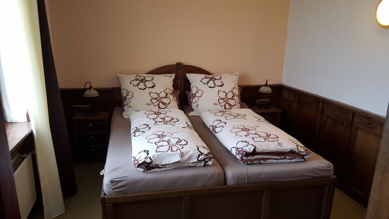 Landhotel Zum Doppeldecker Kirchen  Екстер'єр фото